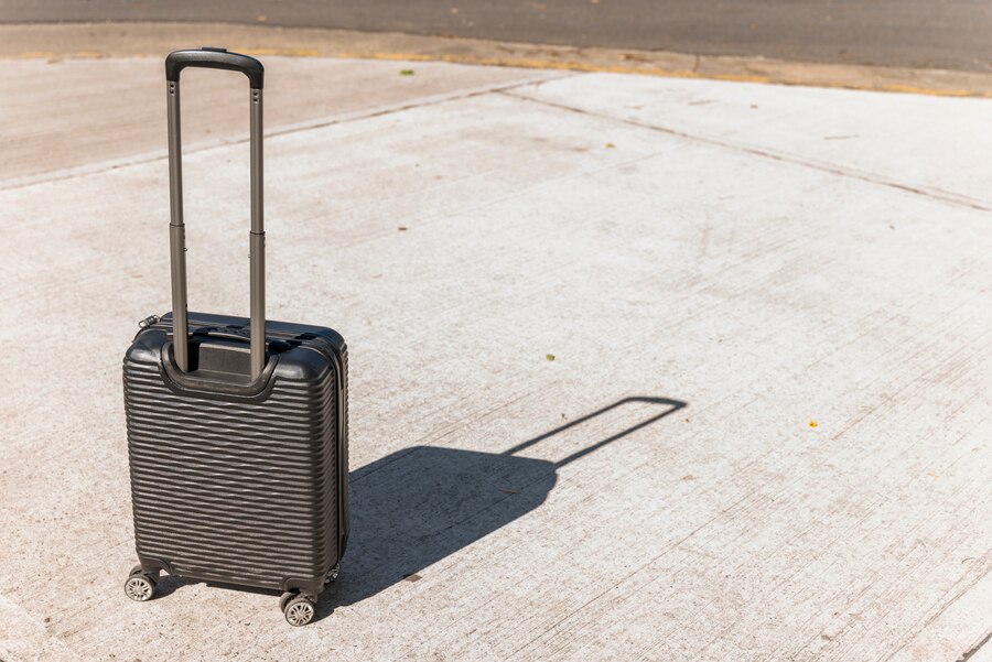 Why a Rolling Suitcase Is a Game-Changer for Your Travel Experience
